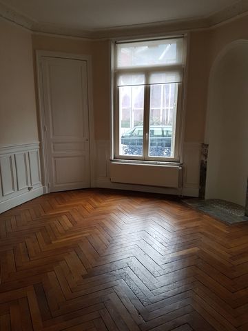 Location Maison 8 pièces 188m² NANCY 54000 - Photo 3