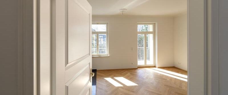 Hochwertig saniertes Objekt mit Fußbodenheizung und Parkettboden ! - Foto 1