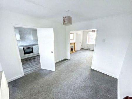 Neasham Avenue, Billingham, Billingham, Durham, TS23 3NX - Photo 3