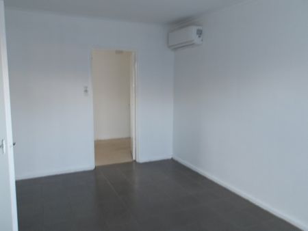 2 Bedroom Unit in Prime Noble Park Location - Photo 2