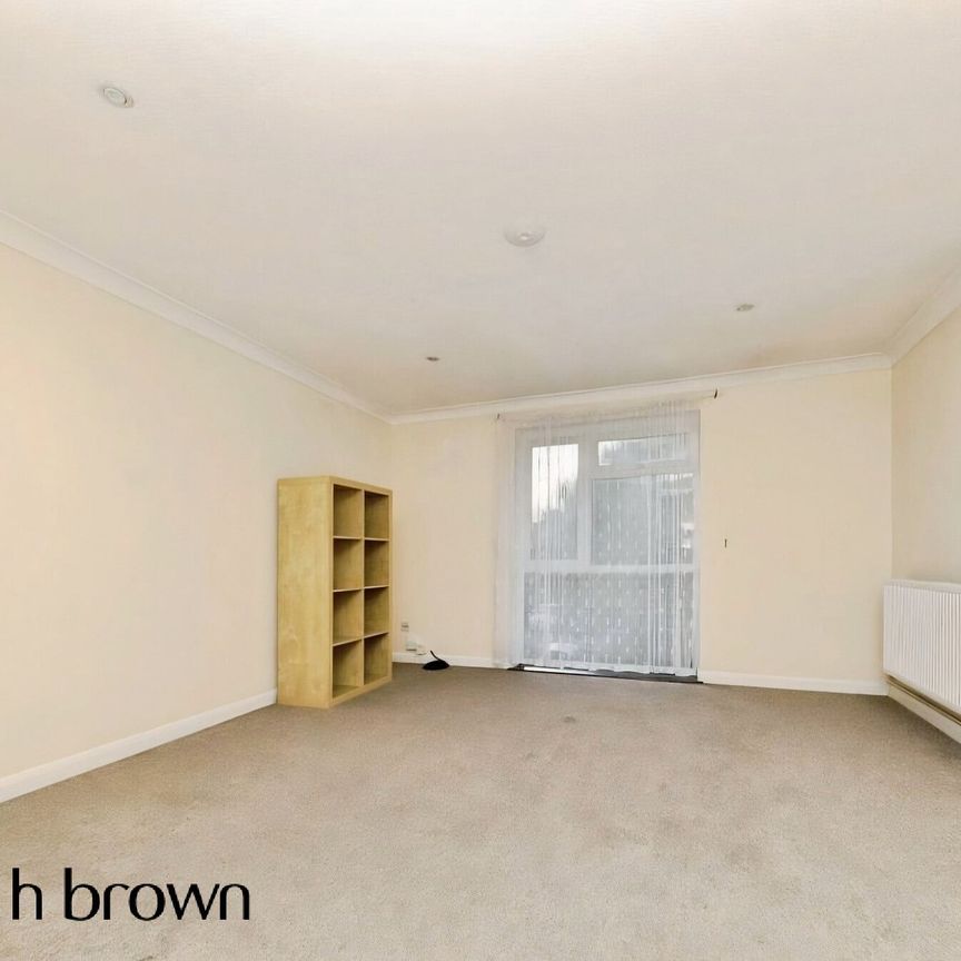 Brecon Close, Ipswich - Photo 1