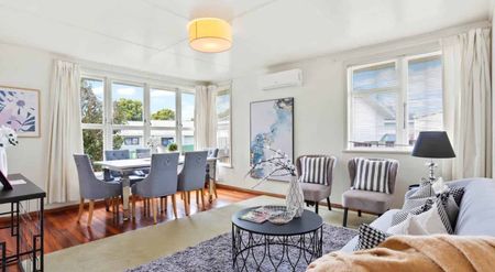 3 Bedroom in New Lynn - Photo 2