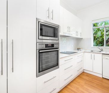 2 McLean Avenue, Chatswood NSW 2067 - House For Rent | Domain - Photo 1