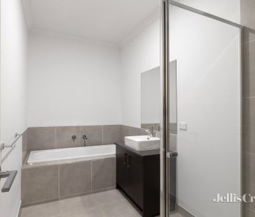 12 Louie Street, Deanside - Photo 5