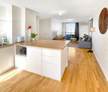 Trendy in Fremantle. - Photo 2