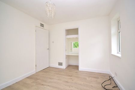 3 bedroom end of terrace house to rent - Photo 3