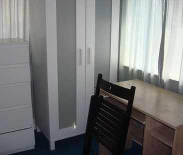 2 bedroom private hall to rent - Photo 2