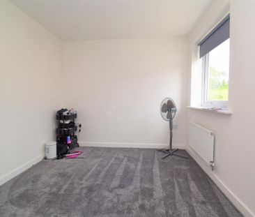 2 bedroom detached house to rent - Photo 4