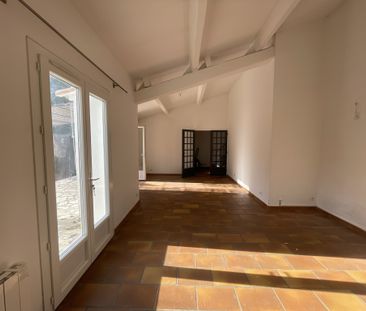 Location Maison 5 pièces 103m² CABRIES 13480 - Photo 1