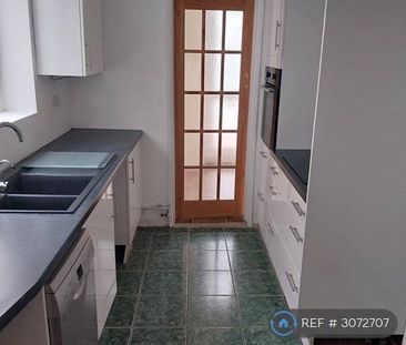2 bedroom terraced house to rent - Photo 5
