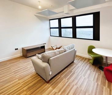 Waterside House - Photo 2