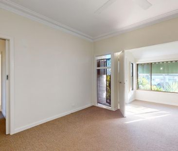 8 Augusta Street, Warners Bay NSW 2282 - Photo 6