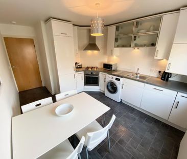 2 bedroom flat to rent - Photo 3