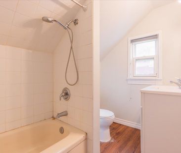 For Lease - 24 Maple Street, Aurora, Ontario - Photo 3