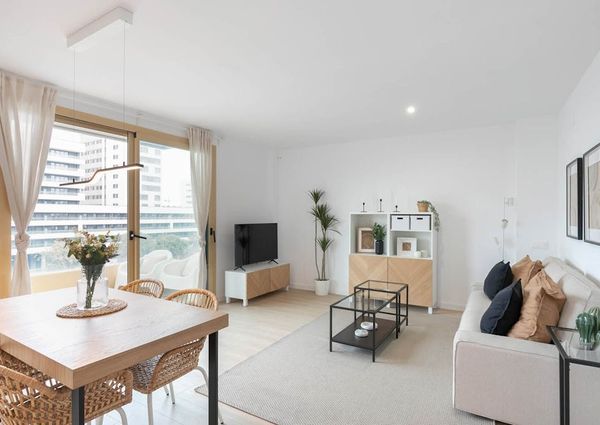 Carrer de Pi i Margall, Badalona, Catalonia 08912