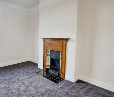 3 bedroom House To Let Total Size: 1292 SQ FT - Photo 2