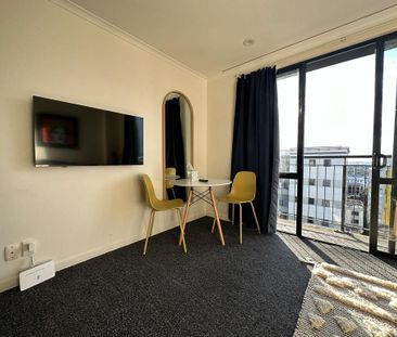 Queen Street Delight: Cozy 1 Bed, 1 Bath Apartment - Photo 6