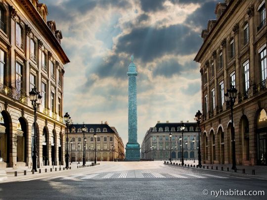 Logement à Paris, Location meublée - Photo 1