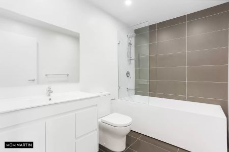 MGM MARTIN – TWO BEDROOM APARTMENT - Photo 3