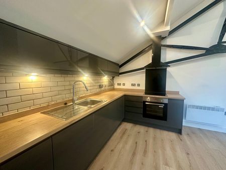 2 Bed Penthouse, Abbey Road, LS5 - Photo 4