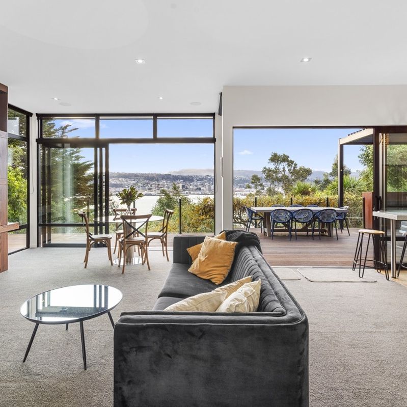 Stunning Executive Home with Harbour Views in Bush Clad Setting - Photo 1
