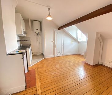 Location Appartement 2 pièces 24m² - Photo 3