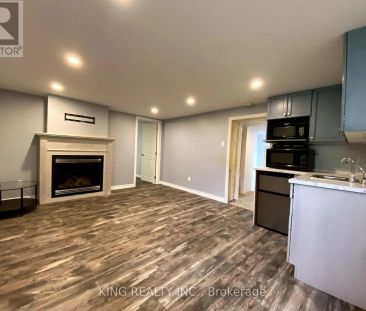 16605 JANE STREET - Photo 4