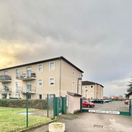 Location Appartement 4 pièces 74m² ST MARCEL 71380 - Photo 3