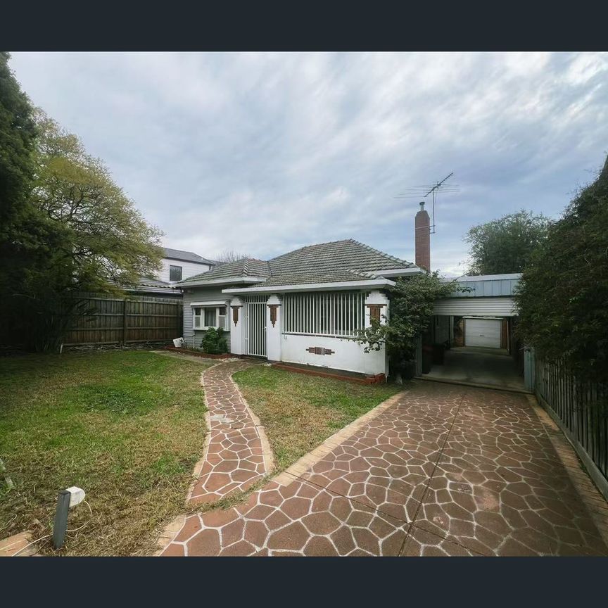 32 Langs Road, Ascot Vale, Vic 3032 - Photo 1