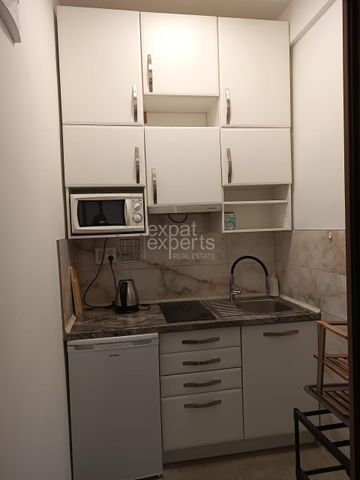 Útulná garsónka 16m2, parkovanie, centrum mesta - Photo 5