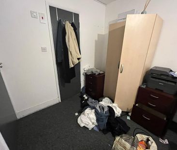 1 bedroom in a house share to rent - Photo 6