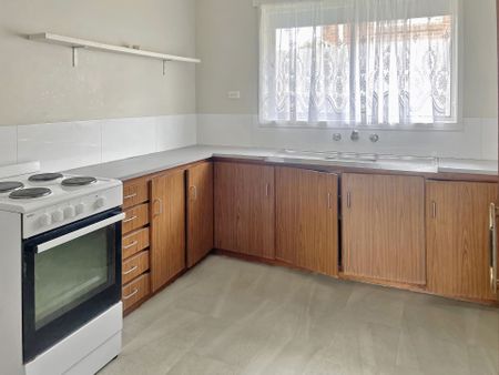 Unit 1/2 Aquila Court, Ballarat North - Photo 4