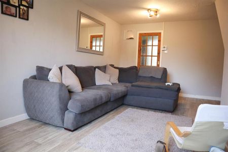 2 bedroom house to rent - Photo 2