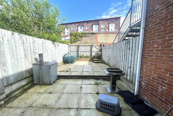 14 Meadowbank Street, Belfast, BT9 7FG - Photo 1