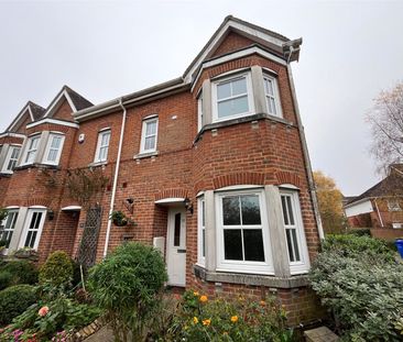 Campbell Fields, Aldershot, Hampshire, GU11 - Photo 5