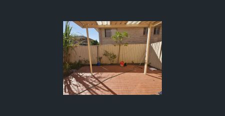 Modern Townhouse Close to All - Photo 5