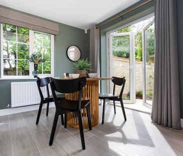 3 bedroom end of terrace house to rent - Photo 2