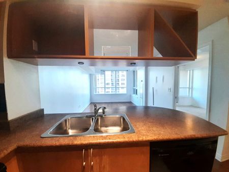 For Lease - 4090 Living Arts Drive Unit# 1212, Mississauga, Ontario - Photo 2