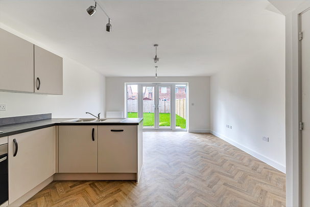 3 bedroom terraced house to rent - Photo 1