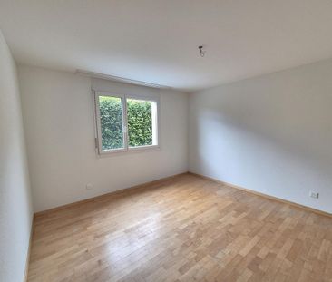 Parterrewohnung mit grossem Sitzplatz an ruhiger Lage - Foto 2