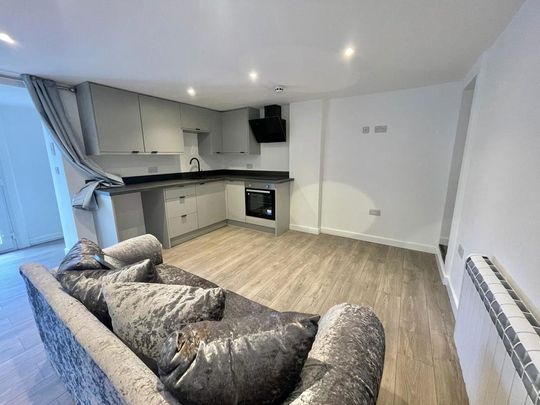 Studio to rent - Photo 1