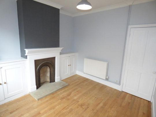2 BED Terraced House To rent - Photo 1