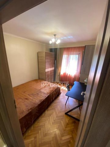 Apartament cu 3 camere si 2 bai la 12 minute de UMF - Photo 4