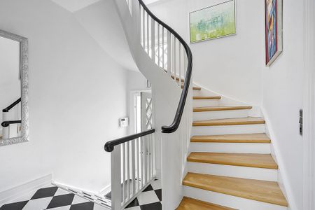 Smuk villa i Gentofte med eventyrlig have - Photo 2