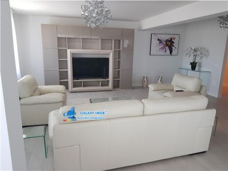 Inchiriem apartament cu 4 camere SUPER LUX - Fotografie 5