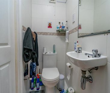 4 bedroom house to rent - Photo 3