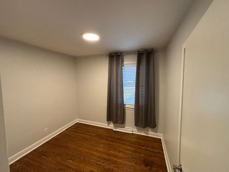 For Lease - 2438 Hixon Street, Oakville, Ontario - Photo 4