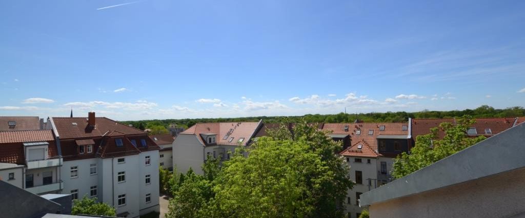 I Top 4-RW I Balkon I Einbauküche I Parkett I Stellplatz I Gartenanteil I - Foto 1