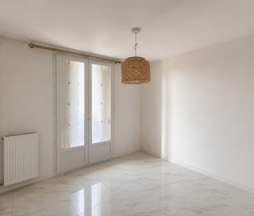 Location Appartement 2 pièces 42m² AIX EN PROVENCE 90ème - Photo 4