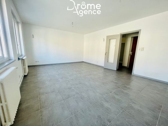 Location Appartement 3 pièces 78m² BOURG LES VALENCE 26500 - Photo 1